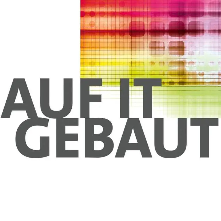 © RKW Kompetenzzentrum Logo AUF IT GEBAUT (bunte verwischte Streifen auf weißem Grund)